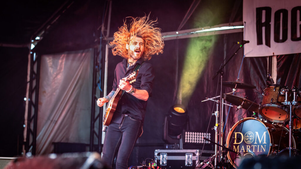 Dom Martin + The Full-Time Lovers in Terneuzen